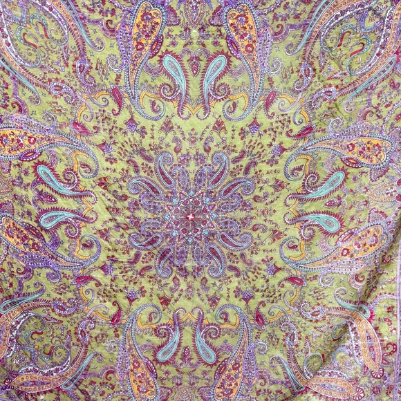 Purple Paisley Silk Scarf 42" X 42" Shirt * Skirt * Swim Suit Cover-Up - Picture 10 of 12